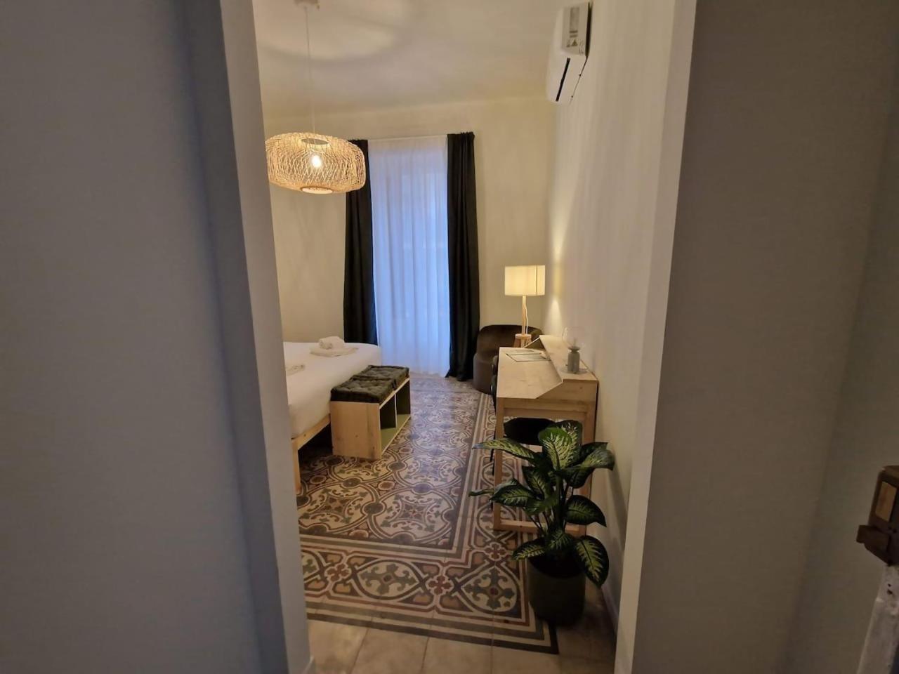 Lostabile Guesthouse & Coworking Bari Bagian luar foto