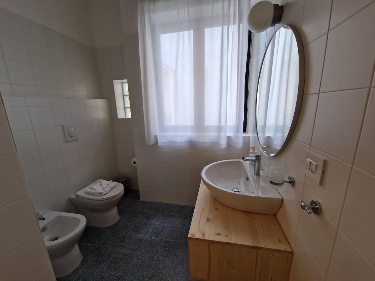 Lostabile Guesthouse & Coworking Bari Bagian luar foto