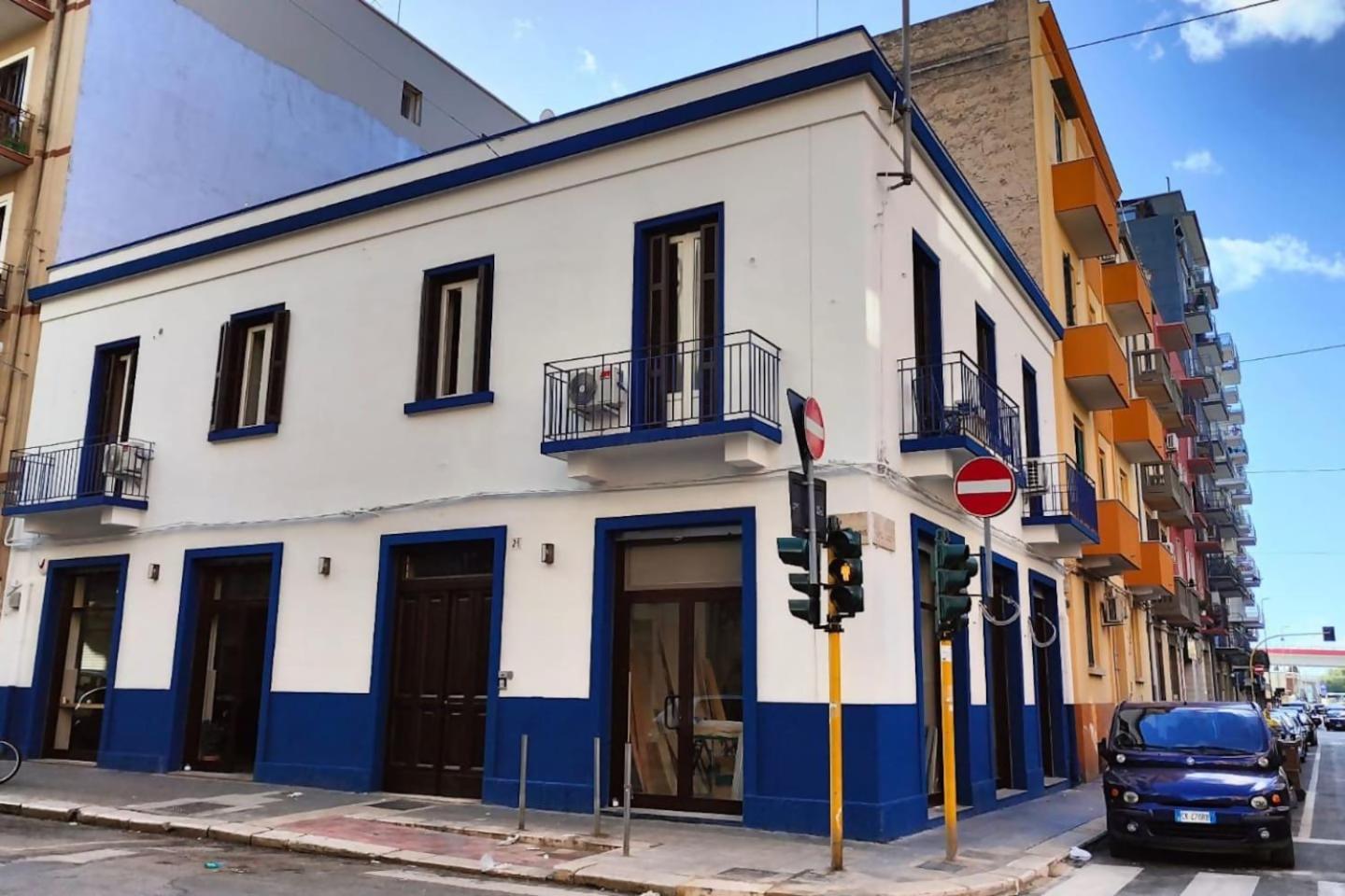 Lostabile Guesthouse & Coworking Bari Bagian luar foto