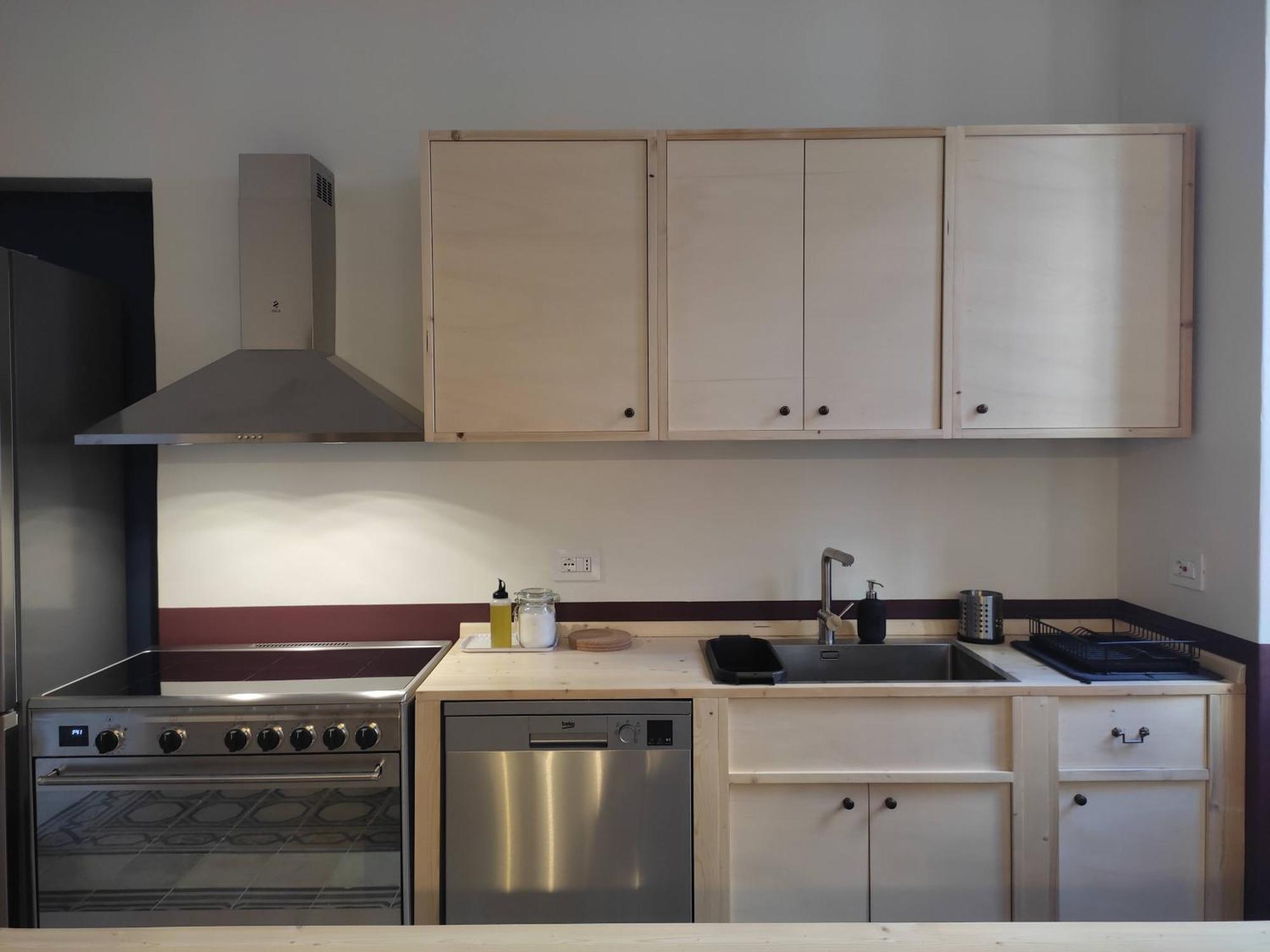 Lostabile Guesthouse & Coworking Bari Bagian luar foto