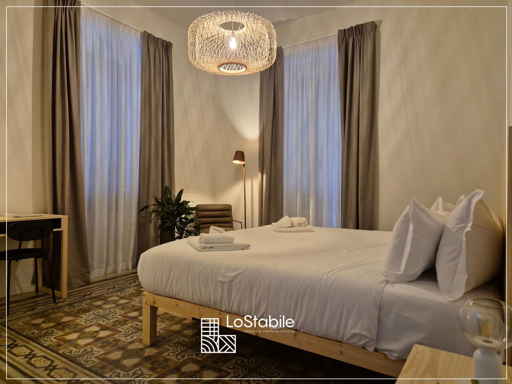 Lostabile Guesthouse & Coworking Bari Bagian luar foto